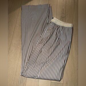 Zara Woman’s Striped Pants Size Small